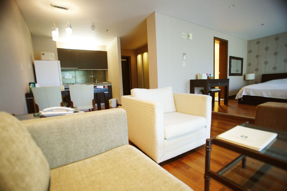 Lake Hills Jeju Resort مدينة سيوجويبو المظهر الخارجي الصورة